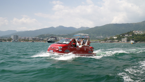 100樣可能｜HOY TV新節目首播雲集10位主持 江嘉敏挑戰駕快艇直擊西貢隱世小島