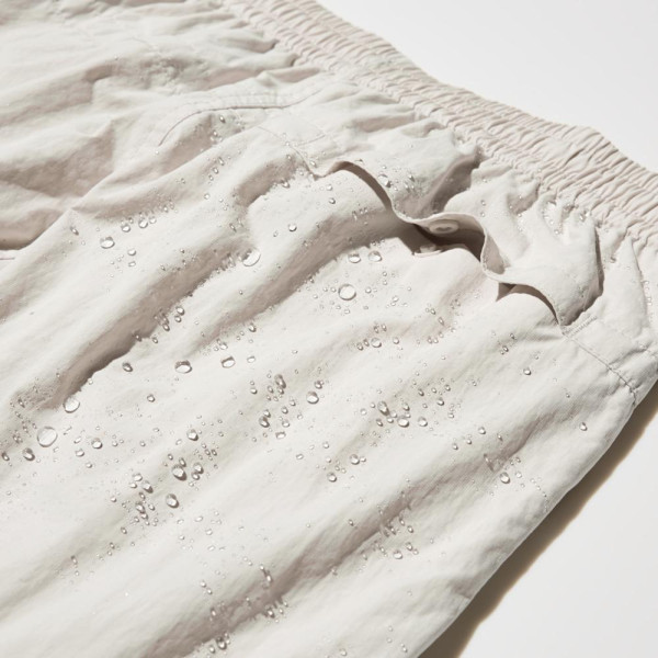 UNIQLO唔止買羽絨！日人瘋搶呢條「保暖神褲」香港有得買 網民連掃5條：單著一條暖到出汗