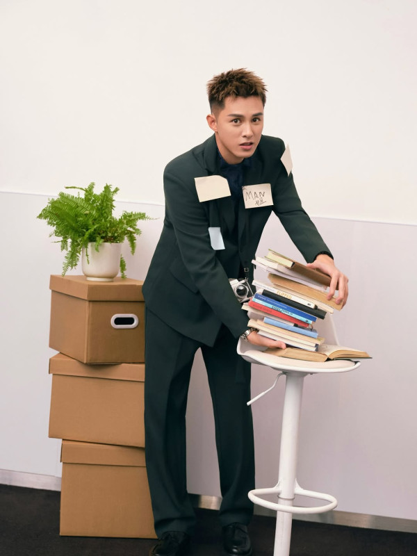 37歲何廣沛驚爆先天缺陷聽力障礙得罪人 親證隨時退化完全失聰需戴助聽器生活