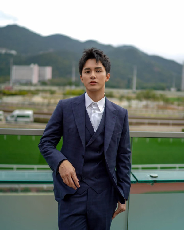 37歲何廣沛驚爆先天缺陷聽力障礙得罪人 親證隨時退化完全失聰需戴助聽器生活