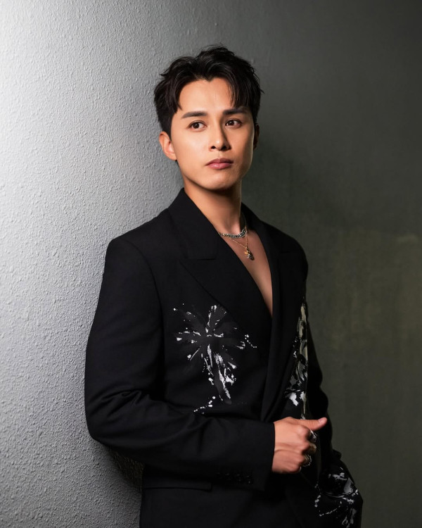 37歲何廣沛驚爆先天缺陷聽力障礙得罪人 親證隨時退化完全失聰需戴助聽器生活