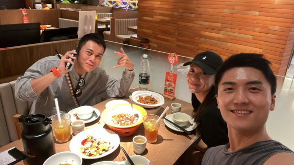 前TVB小生被偷拍當場發火影片瘋傳！指罵鏡頭激動喝斥︰問緊你做乜嘢呀