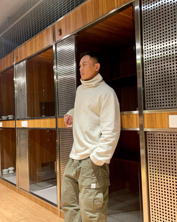 前TVB小生被偷拍當場發火影片瘋傳!指罵鏡頭激動喝斥︰問緊你做乜嘢呀