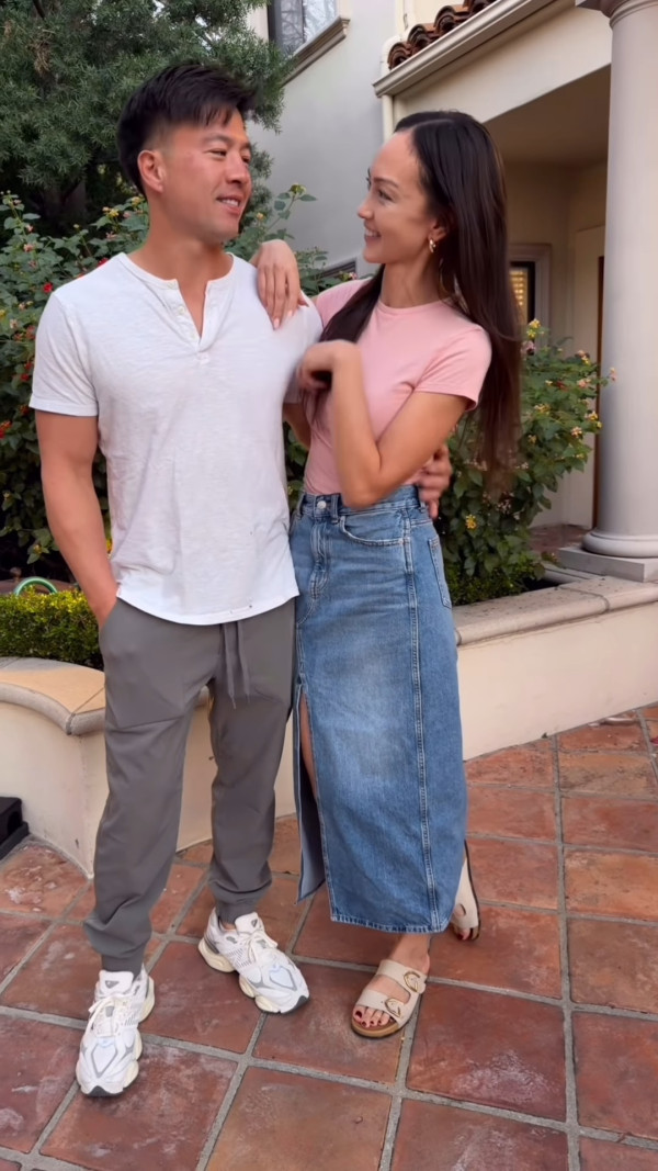 Jessica C罕晒一家四口全家福！37歲索爆近照曝光 愛女暴風成長神複製媽媽