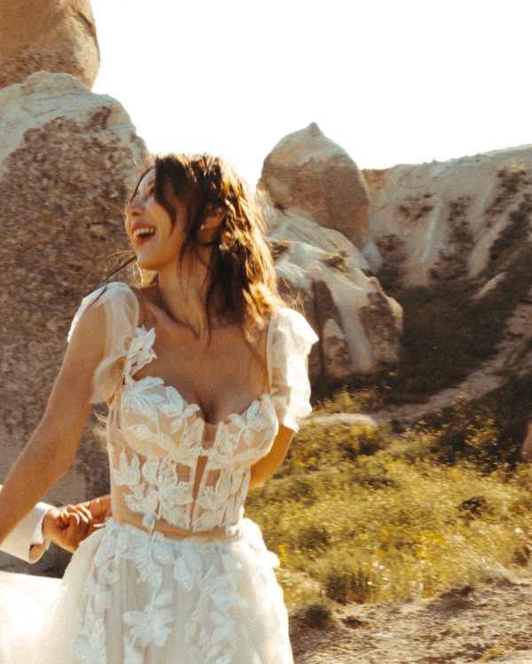 前TVB咪神陳婉衡倒數3個月舉行婚禮  遠赴法國曬巴黎鐵塔婚照谷胸上陣 