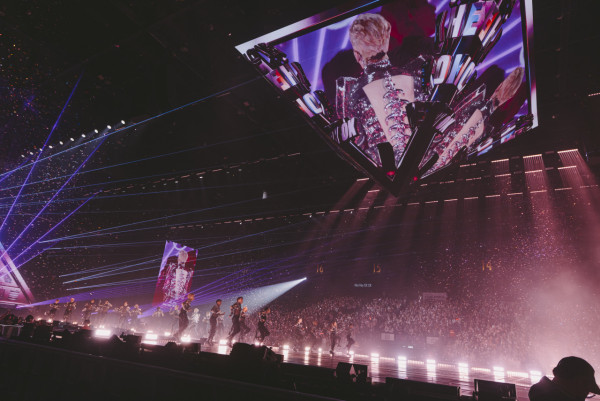 Anson Lo演唱會|30萬戰衣重磅登場盡顯王者奢華 「夜店風」粉紅流蘇衫衝擊眼球