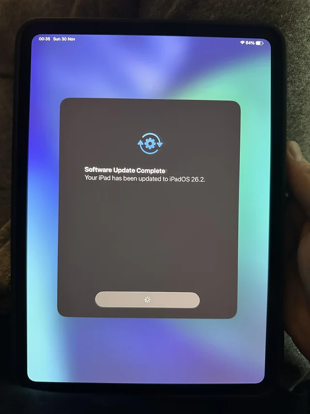 iPad 成日「窒機」？ 蘋果知錯！ iPadOS 26.2 急修復 3 大嚴重 Bug