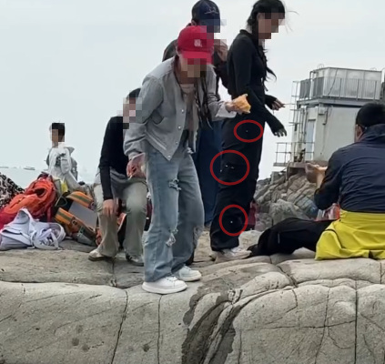 鶴咀變戰場！港女勸阻內地團扔垃圾 竟遭圍攻狂轟「歧視」：你以為香港人高人一等？