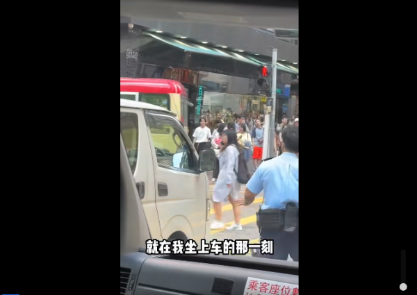 【有片】內地女遊旺角被偷iPhone 激讚警察速度「半個鐘就拉到人」事後稱要做一事網民質疑：劇本？