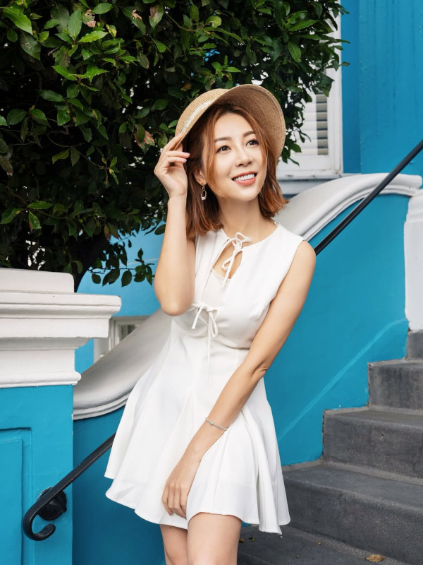 前TVB主播與視后閨蜜現身馬場拉頭馬 嫁會計師馬主升呢闊太獲激讚凍齡依舊