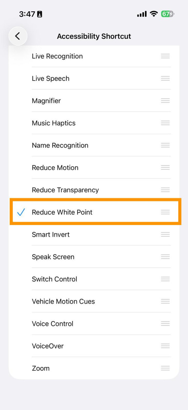 碌手機碌到眼痛？秒開 iPhone 內置「護眼濾鏡」 唔止 Night Shift 咁簡單 【好用過藍光貼】