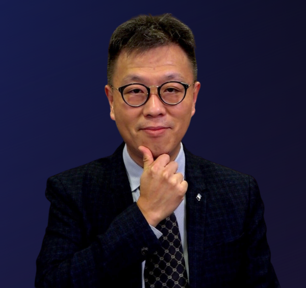 香港著名玄學專家兼作者龍震天師傅(龍師傅授權圖片) 香港著名玄學專家兼作者龍震天師傅(龍師傅授權圖片)