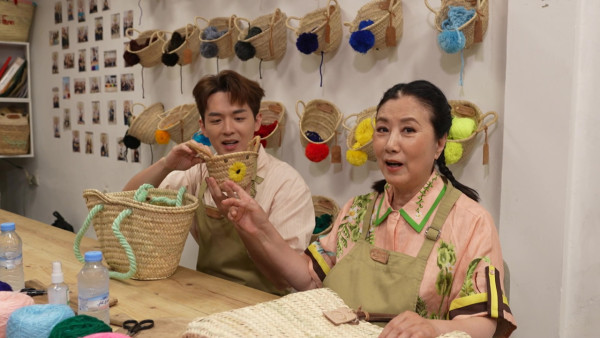 阮浩棕被阿姐逼供戀情全程迴避!AI重現嫲嫲旅遊畫面當場哭成淚人