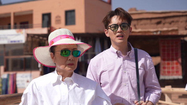 阮浩棕被阿姐逼供戀情全程迴避!AI重現嫲嫲旅遊畫面當場哭成淚人