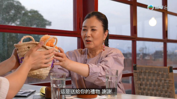 阮浩棕被阿姐逼供戀情全程迴避!AI重現嫲嫲旅遊畫面當場哭成淚人