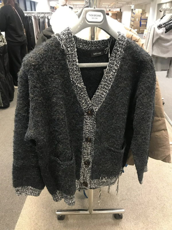 尖沙咀海港城名牌開倉低至3折！羽絨/風褸/冬季服飾特賣 OBEY/Aape/izzue/Dime/b+ab