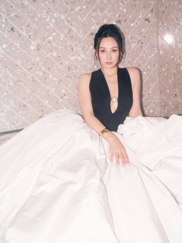 38歲高海寧零妝容真實素顏曝光 比化妝更年輕！網民直呼：起碼後生10年