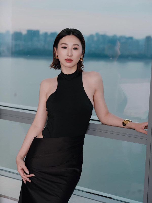 38歲高海寧零妝容真實素顏曝光 比化妝更年輕！網民直呼：起碼後生10年