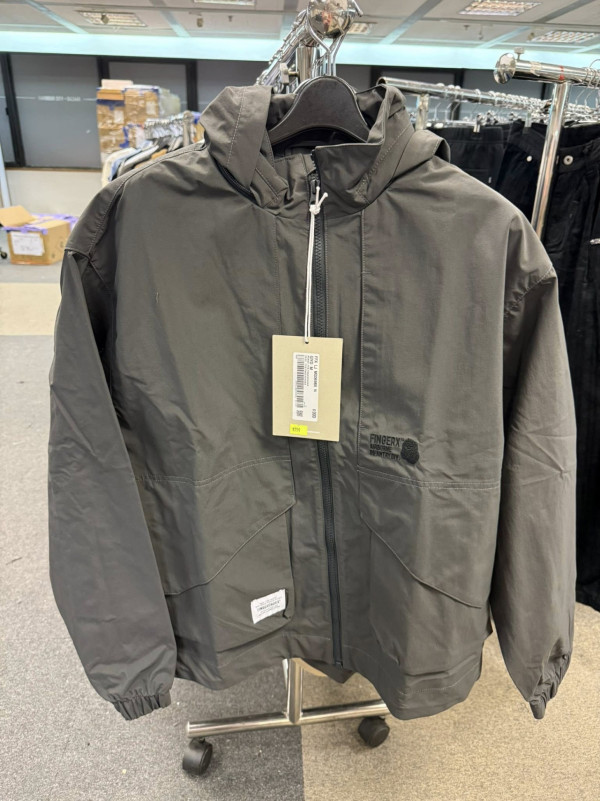 尖沙咀海港城名牌開倉低至3折！羽絨/風褸/冬季服飾特賣 OBEY/Aape/izzue/Dime/b+ab