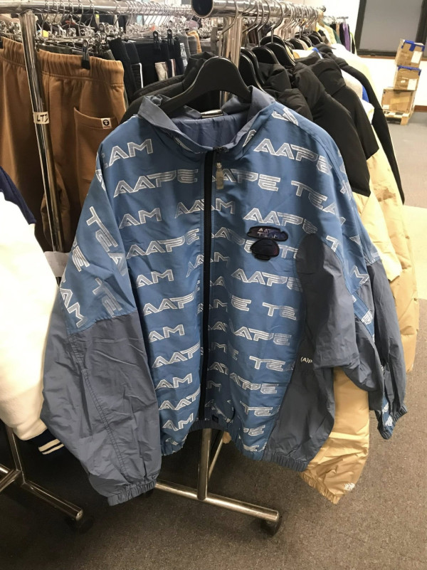 尖沙咀海港城名牌開倉低至3折！羽絨/風褸/冬季服飾特賣 OBEY/Aape/izzue/Dime/b+ab