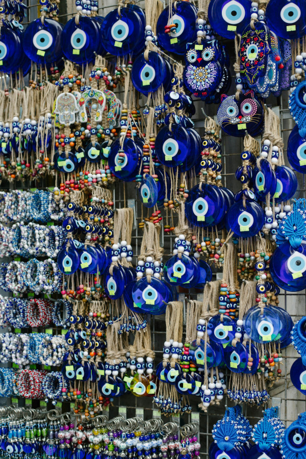 (圖:pexels) 買錯手信行衰運?日本娃娃/佛牌易附靈7大邪門手信勿亂買亂執 玄學家教化解