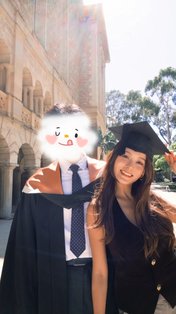 36歲性感女神落淚見證胞弟大學畢業 無悔年花數十萬供澳洲升學:忍唔住流淚