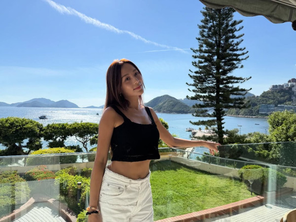 36歲性感女神落淚見證胞弟大學畢業 無悔年花數十萬供澳洲升學:忍唔住流淚