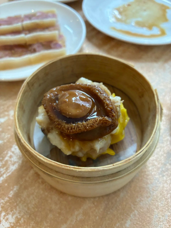 連鎖中菜點心半價快閃優惠！燉鮑魚/麻糬髒髒包/檸檬茶買一送一 (附指定分店+Menu)