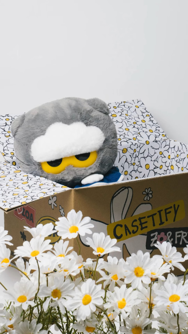 CASETiFY X ZO&FRIENDS香港登場!獨家ZOA毛毛公仔掛飾/護照套/可摺疊旅行袋即日開搶