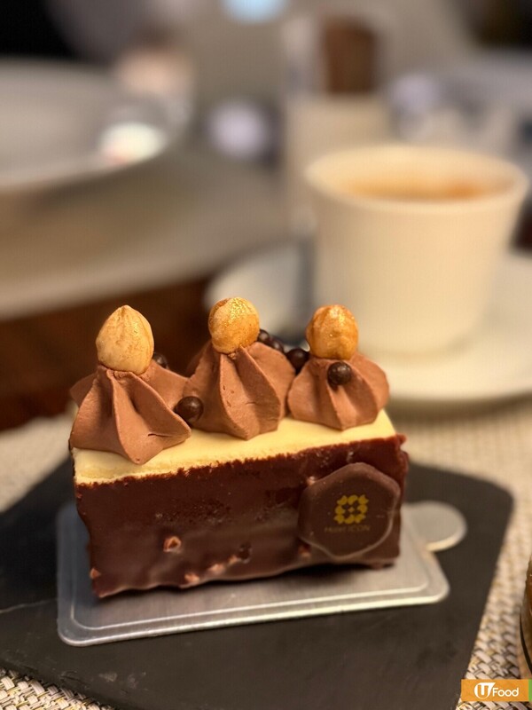 尖沙咀酒店$48任食海琉璃太平洋生蠔  海鮮塔／炭烤龍蝦牛柳／無限暢飲