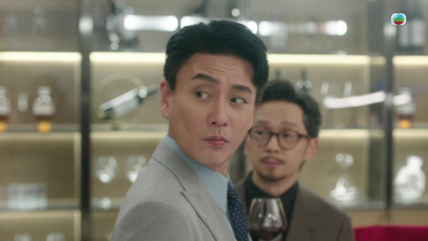 新聞女王2劇評|黃宗澤火力全開演活「賤精總監」精彩多變「衰格表情包」掀洗版潮