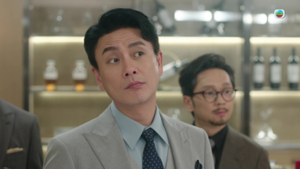 新聞女王2劇評|黃宗澤火力全開演活「賤精總監」精彩多變「衰格表情包」掀洗版潮