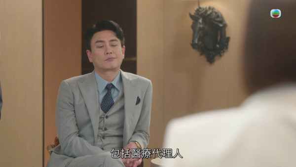 新聞女王2劇評|黃宗澤火力全開演活「賤精總監」精彩多變「衰格表情包」掀洗版潮