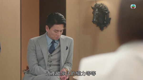 新聞女王2劇評|黃宗澤火力全開演活「賤精總監」精彩多變「衰格表情包」掀洗版潮