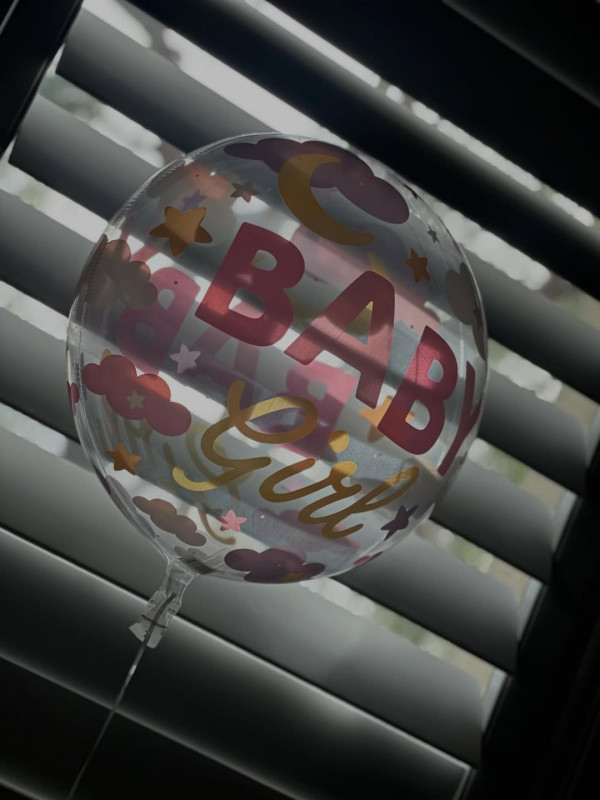 年度回顧｜盤點2025年娛樂圈16位新手爸媽 TVB模範夫妻結婚7年終報喜！呢位秘密生B最震撼！