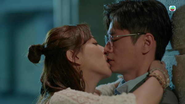 王敏奕10年TVB演藝生涯23歲至33歲螢幕變化 公屋出身脫胎換骨升呢「最靚家嫂」