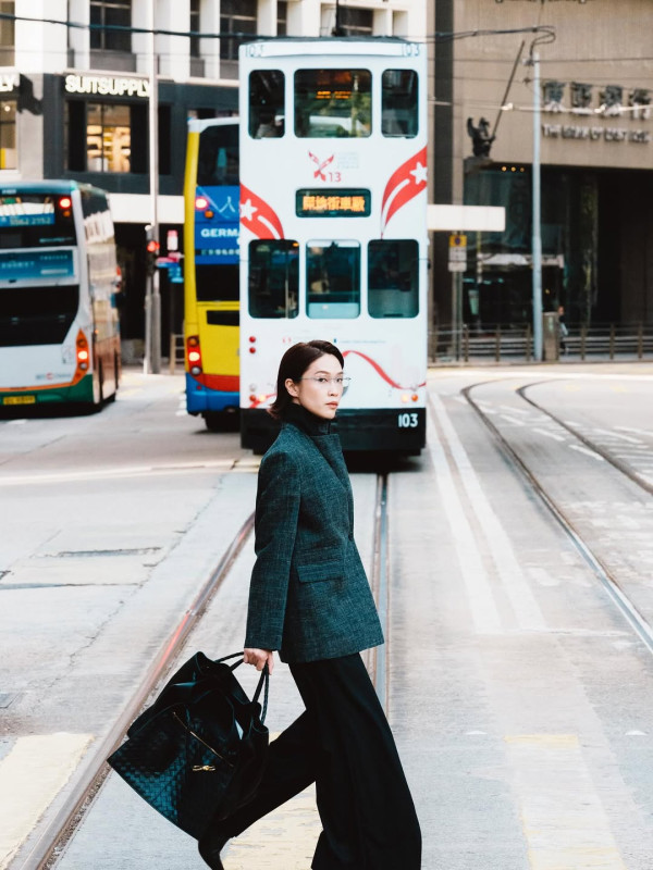 新聞女王2劇評|「治癌神器」個案還原醫療器材捐贈風波 蔣祖曼演活「霸氣總裁女富商」