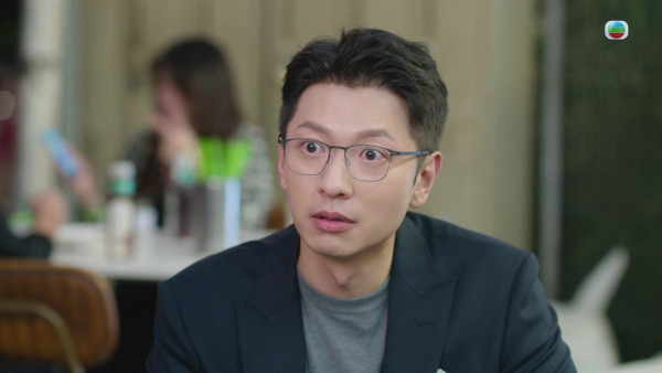 新聞女王2劇評｜高鈞賢「人夫感爆棚」獲封理想型老公 靚仔眼鏡暖男look俘虜網民：怎能拒絕他！