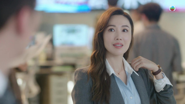 新聞女王2劇評｜高鈞賢「人夫感爆棚」獲封理想型老公 靚仔眼鏡暖男look俘虜網民：怎能拒絕他！