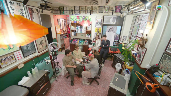 新聞女王2劇評｜王敏奕吳業坤劇中紋婚戒背後暗藏玄機？ 「女王」最新定義體現現代女性取態