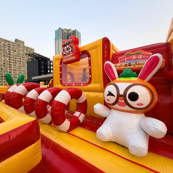 冒險樂園充氣彈床嘉年華登陸樂富！挑戰5米極速滑梯/9大關卡+門票優惠一覽