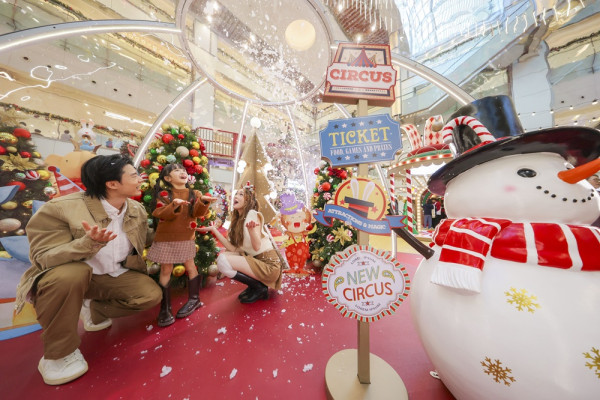 聖誕好去處！新城市廣場Chill Park戶外市集開鑼 港式餅家x意大利雪糕「雪糕糯米糍」／日本光雕藝術團隊x沙田友集體回憶音樂噴泉