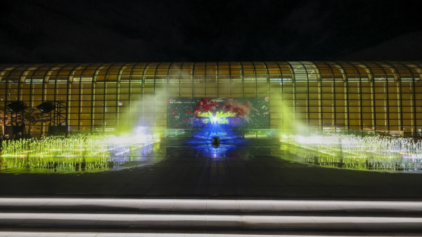 聖誕好去處！新城市廣場Chill Park戶外市集開鑼 港式餅家x意大利雪糕「雪糕糯米糍」／日本光雕藝術團隊x沙田友集體回憶音樂噴泉