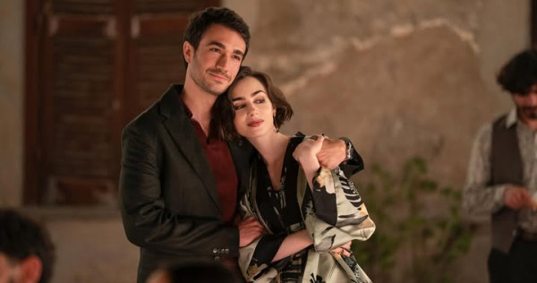 艾蜜莉在巴黎第五季 / Emily in Paris第5季（圖片來源：IG＠emilyinparis, Netflix）