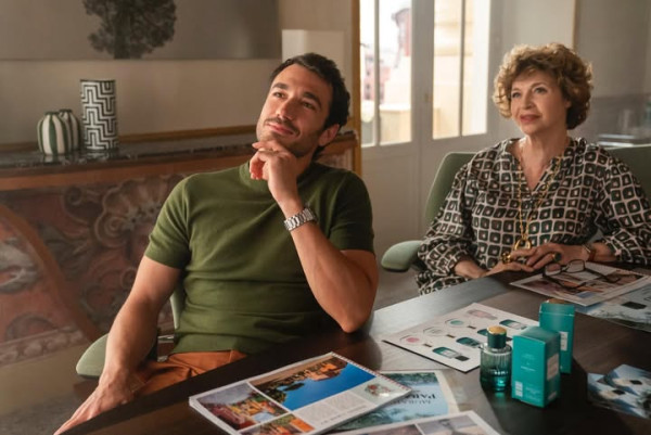 艾蜜莉在巴黎第五季 / Emily in Paris第5季（圖片來源：IG＠emilyinparis, Netflix）