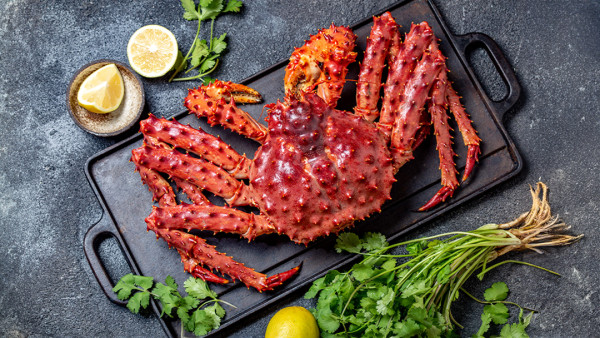 連鎖酒樓茶皇殿2大激抵優惠 $1任揀脆皮燒乳鴿／燒鵝皇／清遠走地雞+爆膏長腳蟹$168斤  