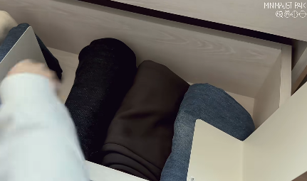 12蚊店書擋只夾書太浪費！日本瘋傳10大「隱藏神技」變身雪櫃收納/電腦架