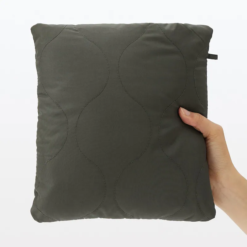 MUJI「4用神毯」Threads爆紅!$128變身披肩/圍裙/收納變咕𠱸 網民:愛到無法放手