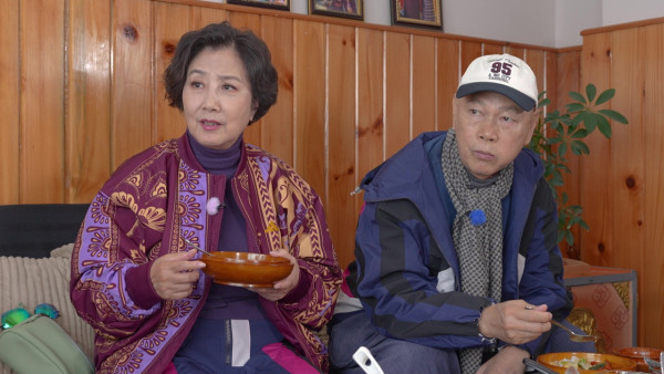 帶阿姐看世界|羅家英唐僧上身突襲獻唱《Only You》 不丹婚照拍攝意外掌摑阿姐