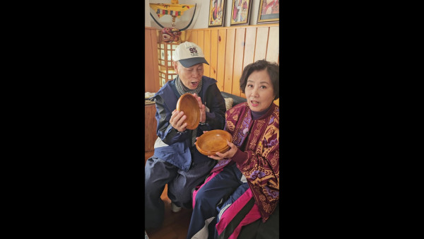 帶阿姐看世界|羅家英唐僧上身突襲獻唱《Only You》 不丹婚照拍攝意外掌摑阿姐